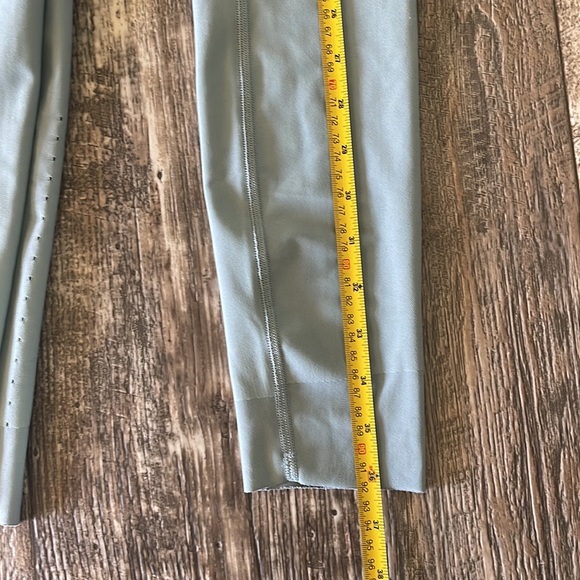 Lululemon Beautiful High Rise Leggings, 6 - Picture 16 of 17